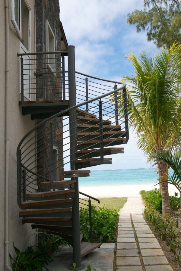 Apartment Summer Breeze Beachfront Luxury *