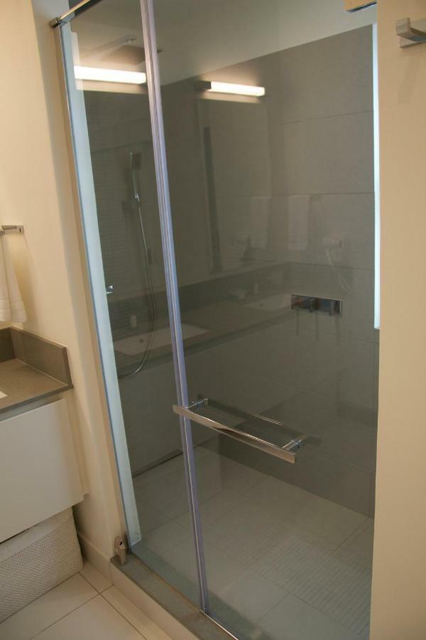 Apartment Summer Breeze Beachfront Luxury Pointe D'Esny