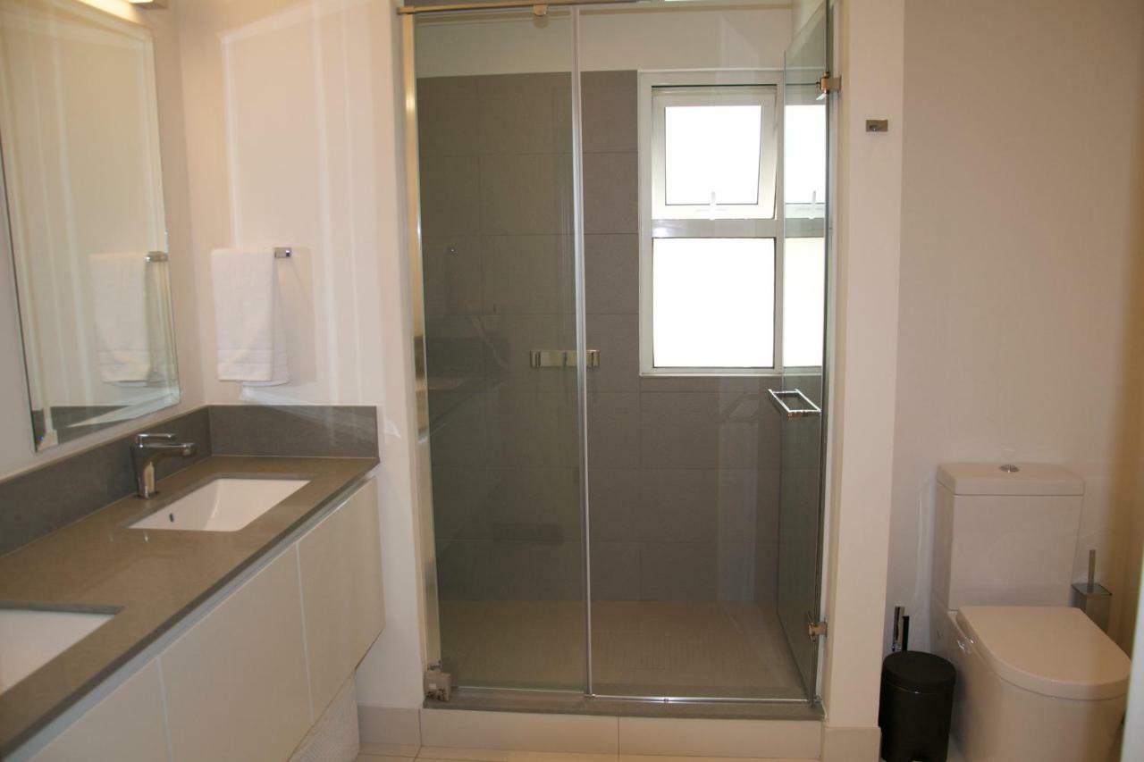 Summer Breeze Beachfront Luxury Apartment Pointe D'Esny