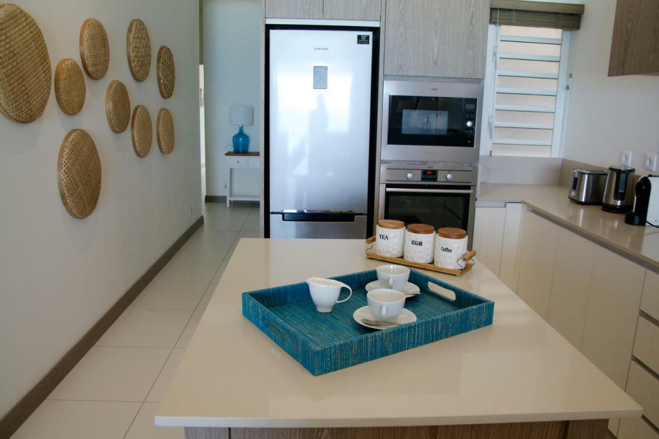Apartment Summer Breeze Beachfront Luxury