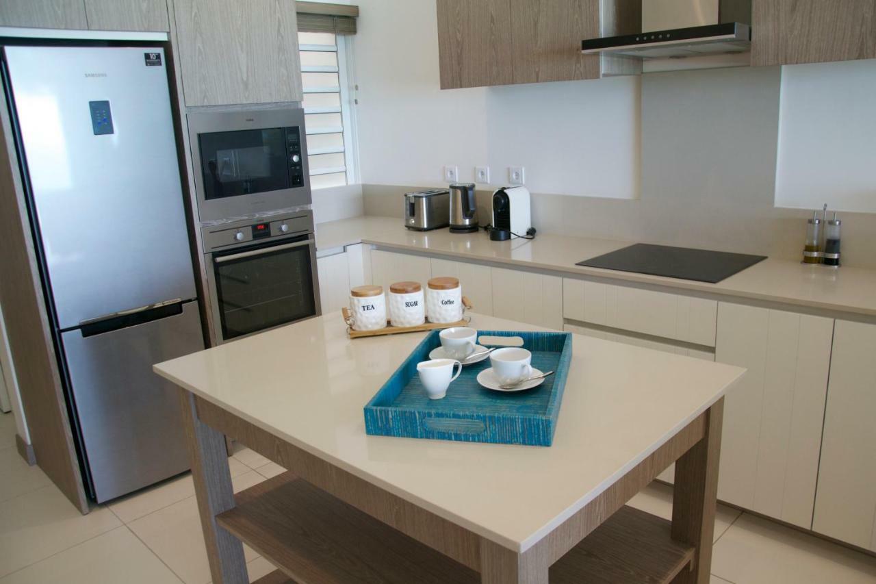 Apartment Summer Breeze Beachfront Luxury