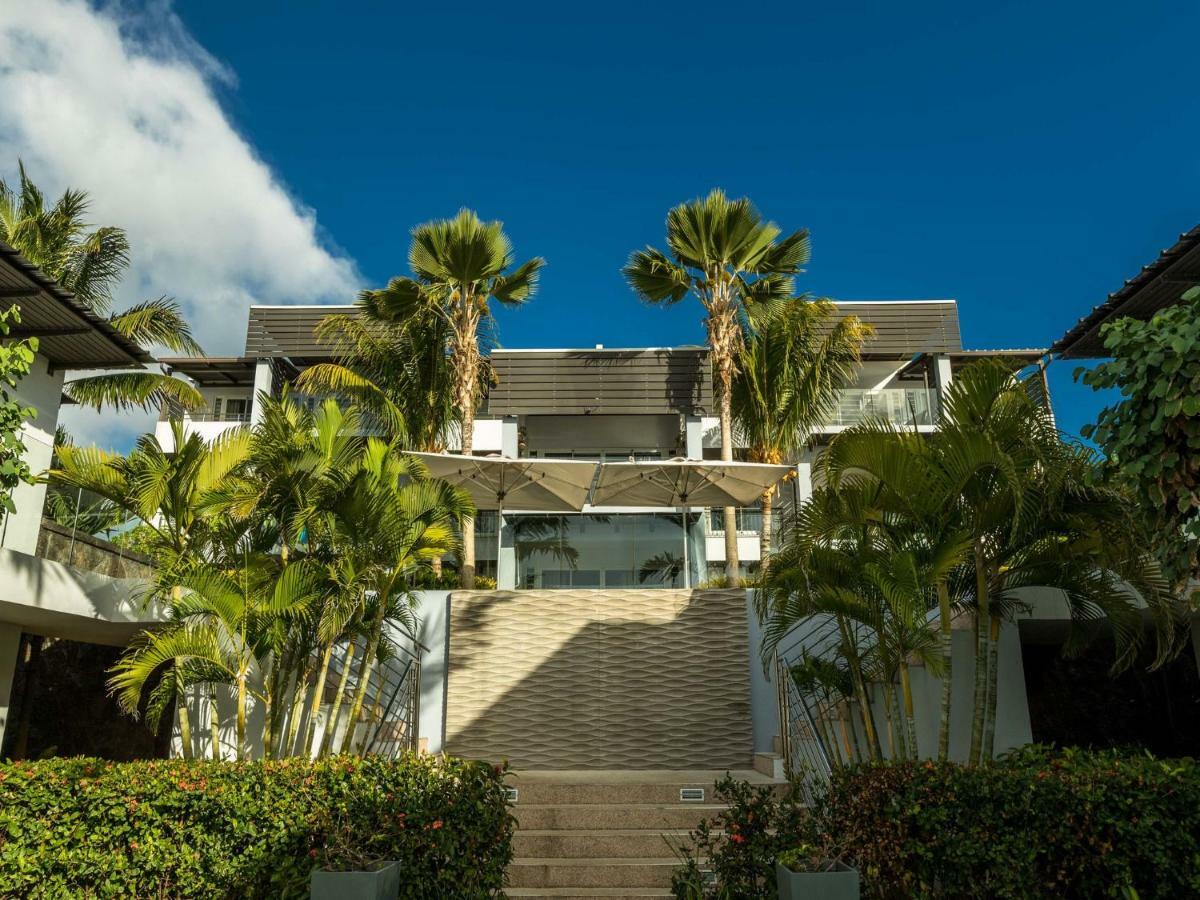 Beachfront & Pool Serviced With Stunning View - Closest To The Than Apartment