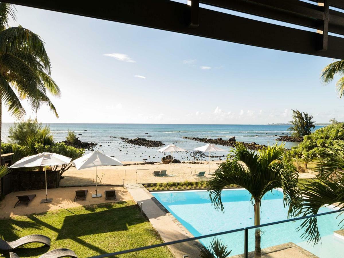 Apartment Beachfront & Pool Serviced With Stunning View - Closest To The Than *
