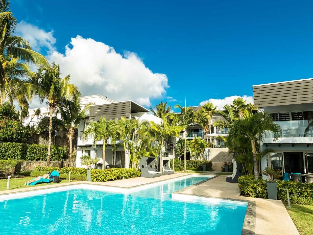 Beachfront & Pool Serviced With Stunning View - Closest To The Than Apartment Triolet