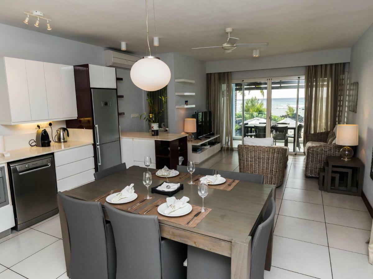 Beachfront & Pool Serviced With Stunning View - Closest To The Than Triolet
