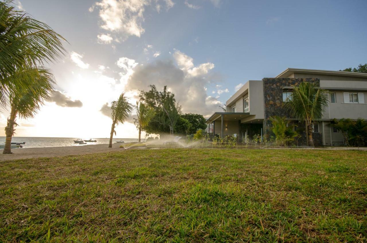 L'Escale 3 Bedrooms Sea View And Beachfront Suite By Dream Escapes *