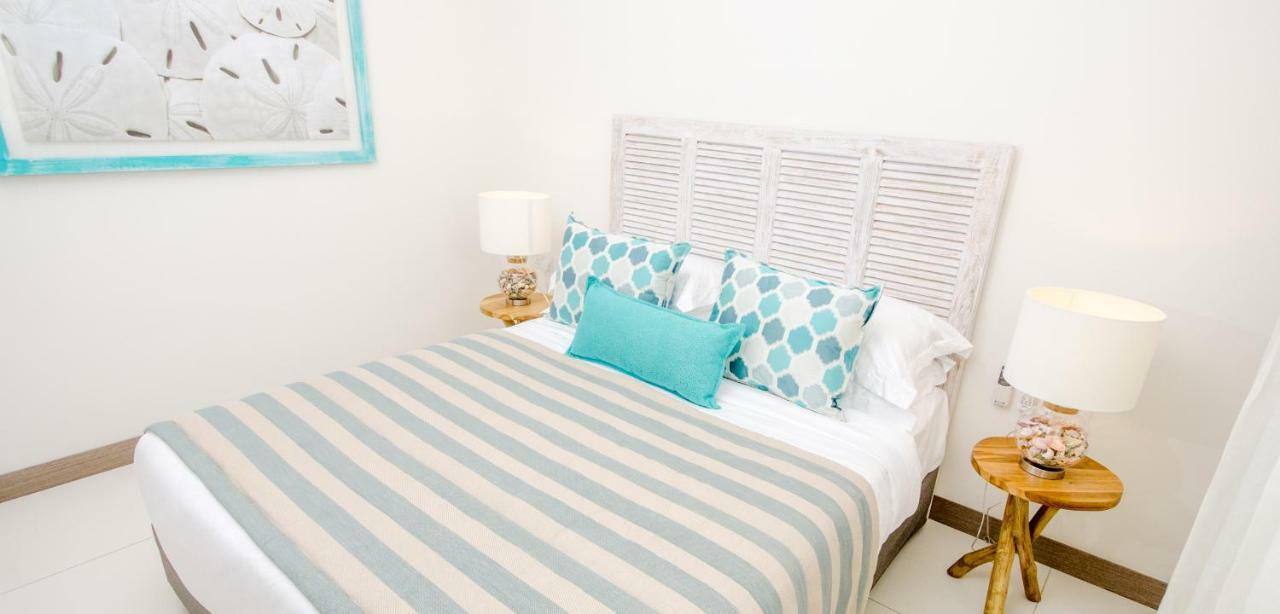 L'Escale 3 Bedrooms Sea View And Beachfront Suite By Dream Escapes *