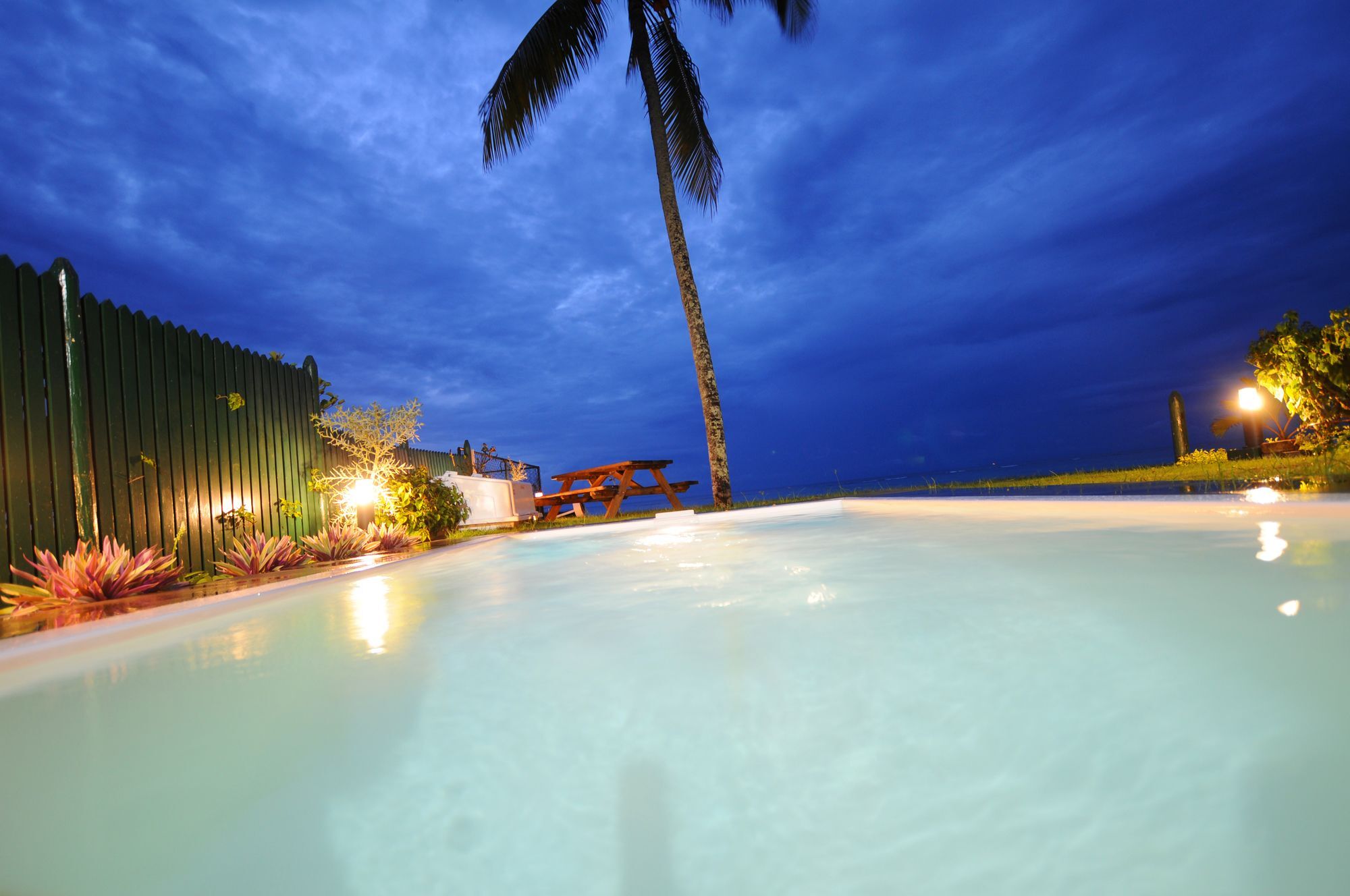 Caro's Beachfront *