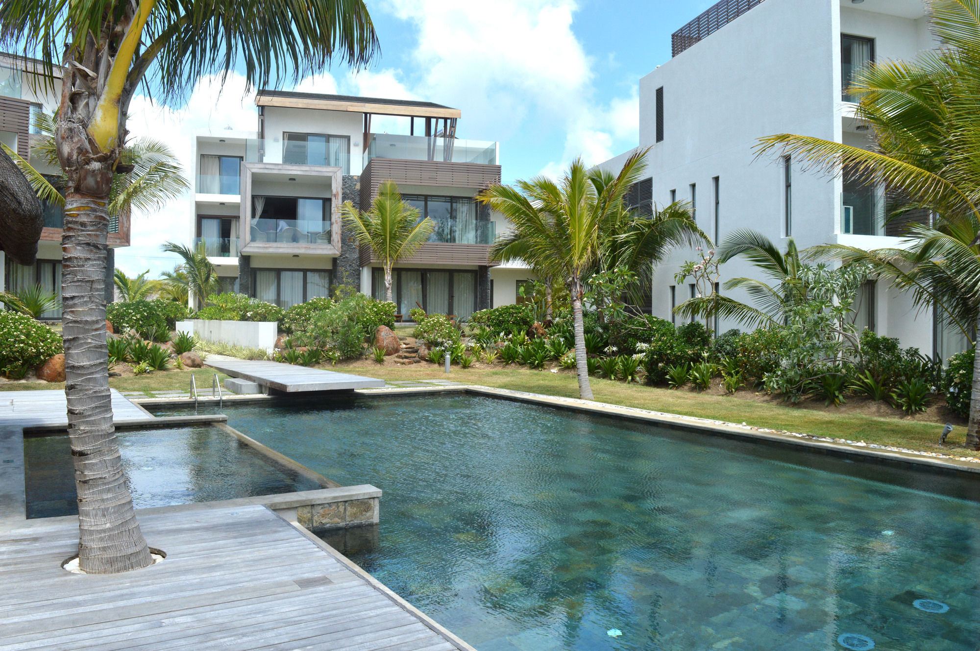 Rose Des Sables Beachfront Apartment