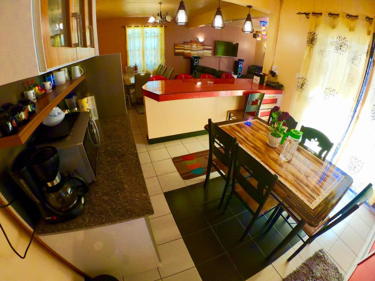 Pousada C10 - Private With Swimming Pool Surinam