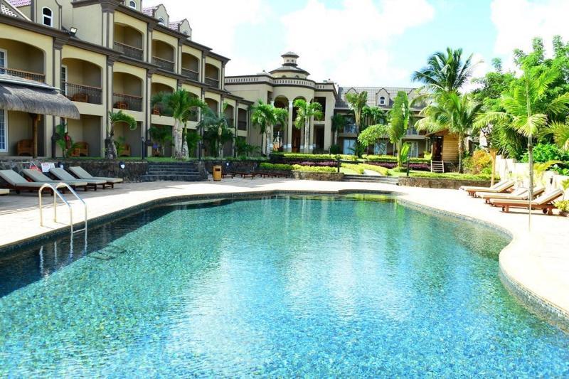 Sunset Reef & Hotel