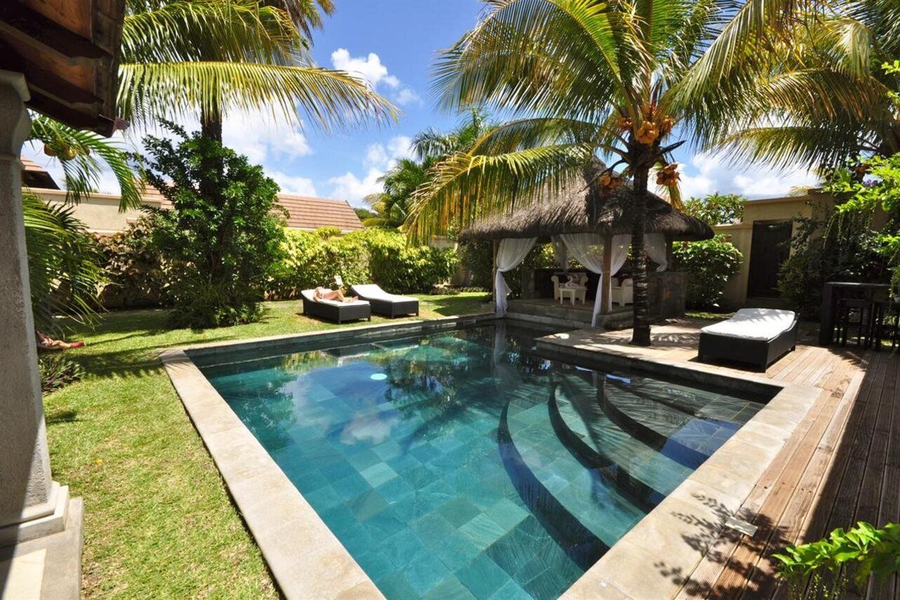 Oasis Villas *
