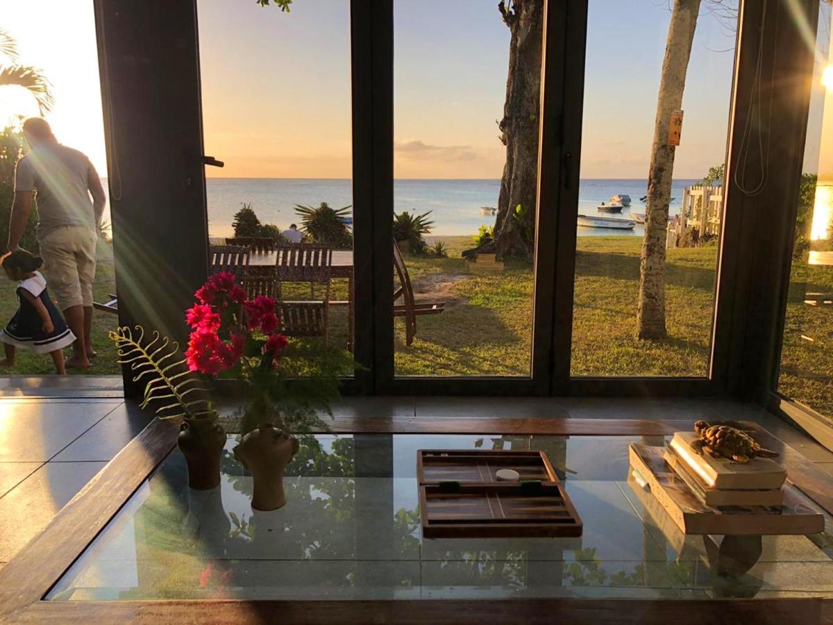 Beachfront Haven: Charming House In * Trou aux Biches