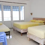 Auberge Du Lagon