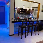 Cosy Flat Beachfront