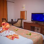Sunset Reef Resort & Spa