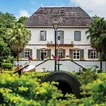 Charming 2 Bedroom Private House