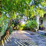 Bahama Breeze Beach Apartment