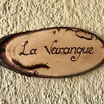Charming Studio In Grand Baie 60 M² With Shared Pool
