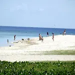 West Sand Holidays Licensed By The Tourism Authority 09926