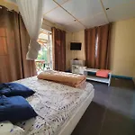 La Cabane D Ete