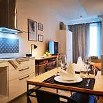 Avya\'S Studio 117 At Ebene Square, Ebene