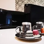 Avya\'S Studio 117 At Ebene Square, Ebene