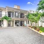 Blue Villa