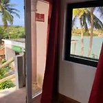 Lakeside Holidays