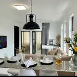Brand New 2 Bedroom Apartment In Pereybere