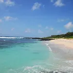 Eastern Blue Beachfront Luxury Apartment
