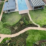 Pool & Mountain View Luxury Serviced Apartments At Minissy