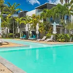Kanope Bay - Holiday Beachfront Apartments