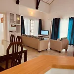 Dan Beach Apartment