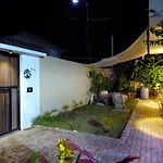 R Garden Studio 1 - Ensuite Avec Acces Prive Et Independant