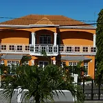 La Mirage Residence Guest House