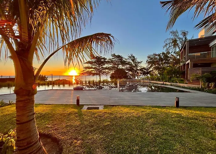 A Beachfront Haven - Ocean Point B2
