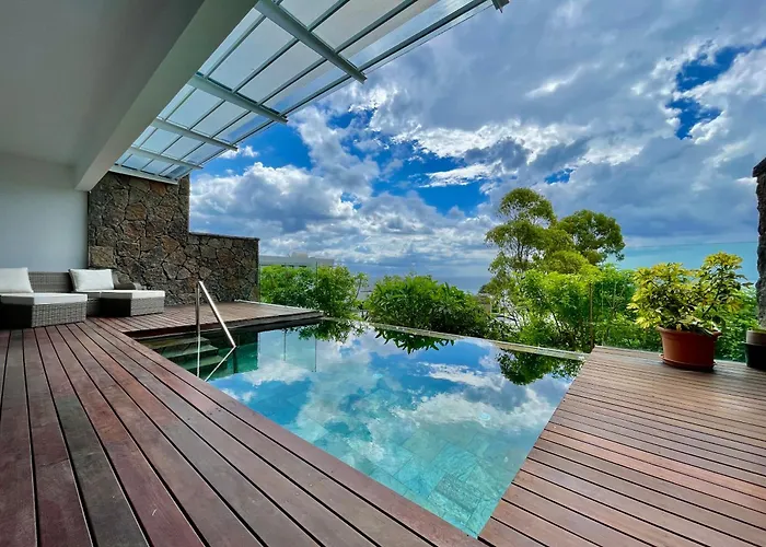 Appartement 2 Chambres Avec Piscine, Vue Mer Sur La Baie
