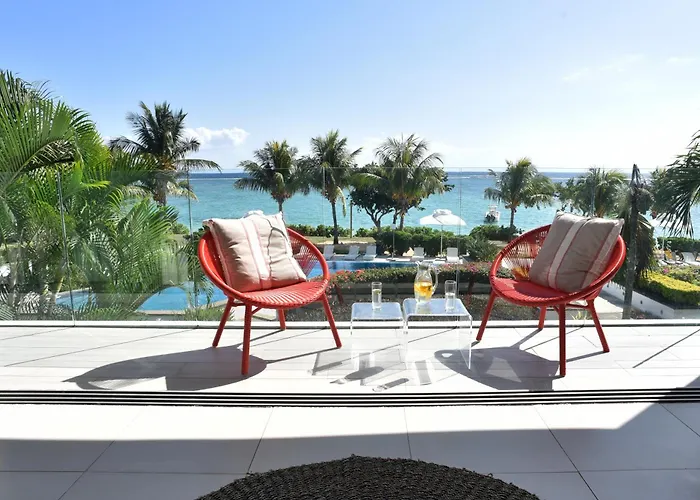 Cap Ouest Beachfront Luxury Penthouse & Apartment