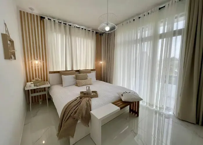 Brand New 2 Bedroom Apartment In Pereybere