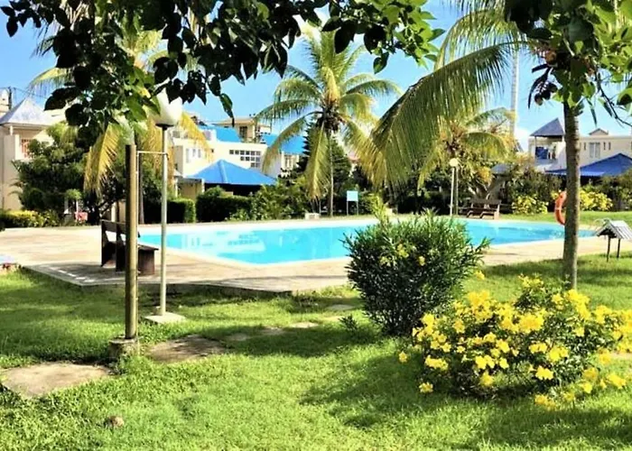 Complex Aquamarine Apartment Flamingo