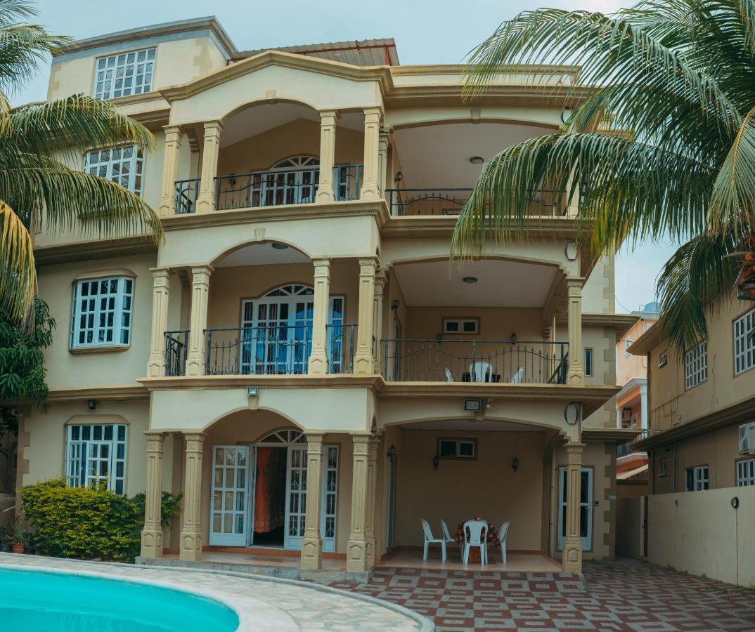 Rs Private With Pool,yard,wifi And 100mts To The