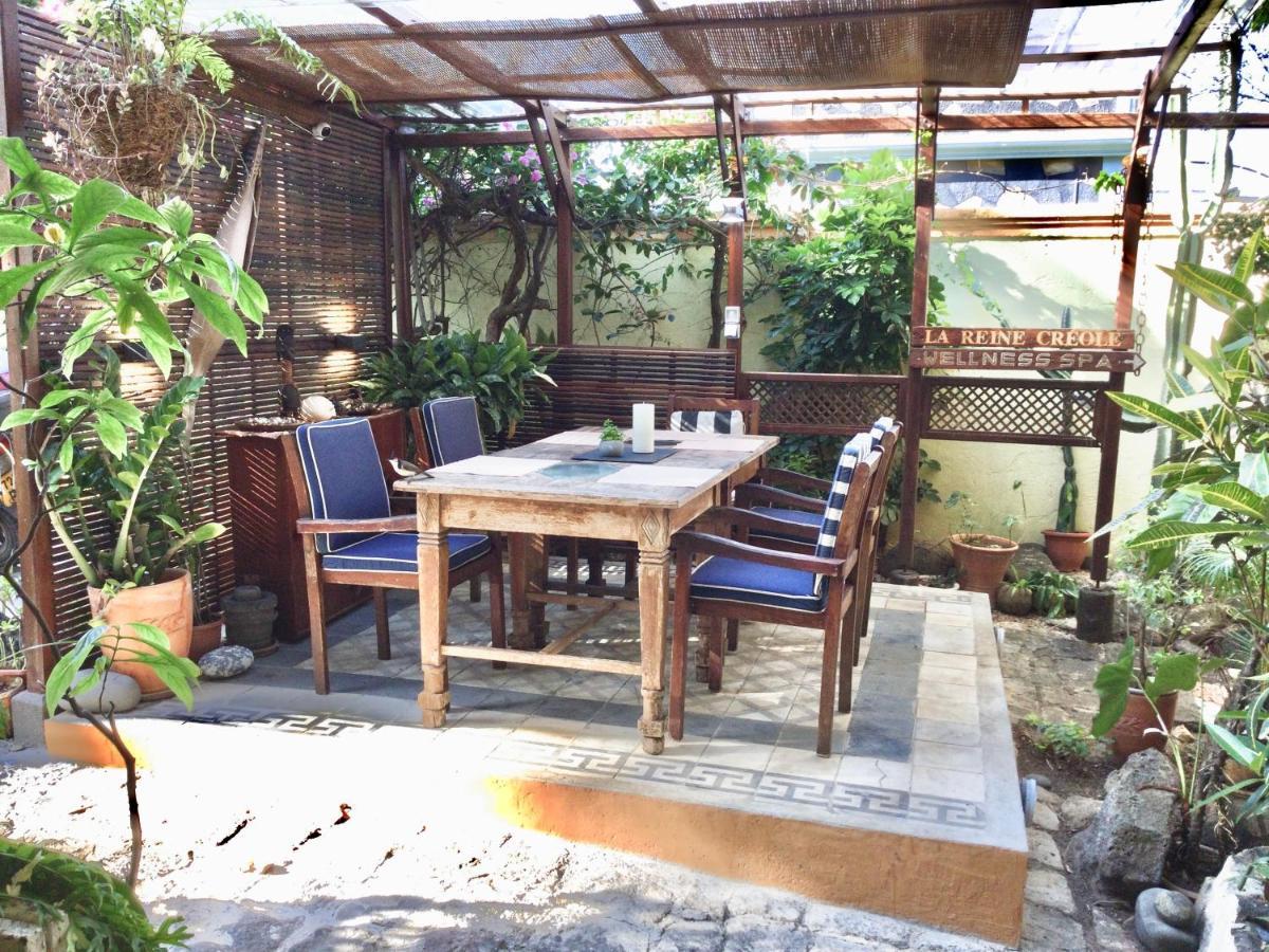 La Reine Creole Bed & Breakfast *