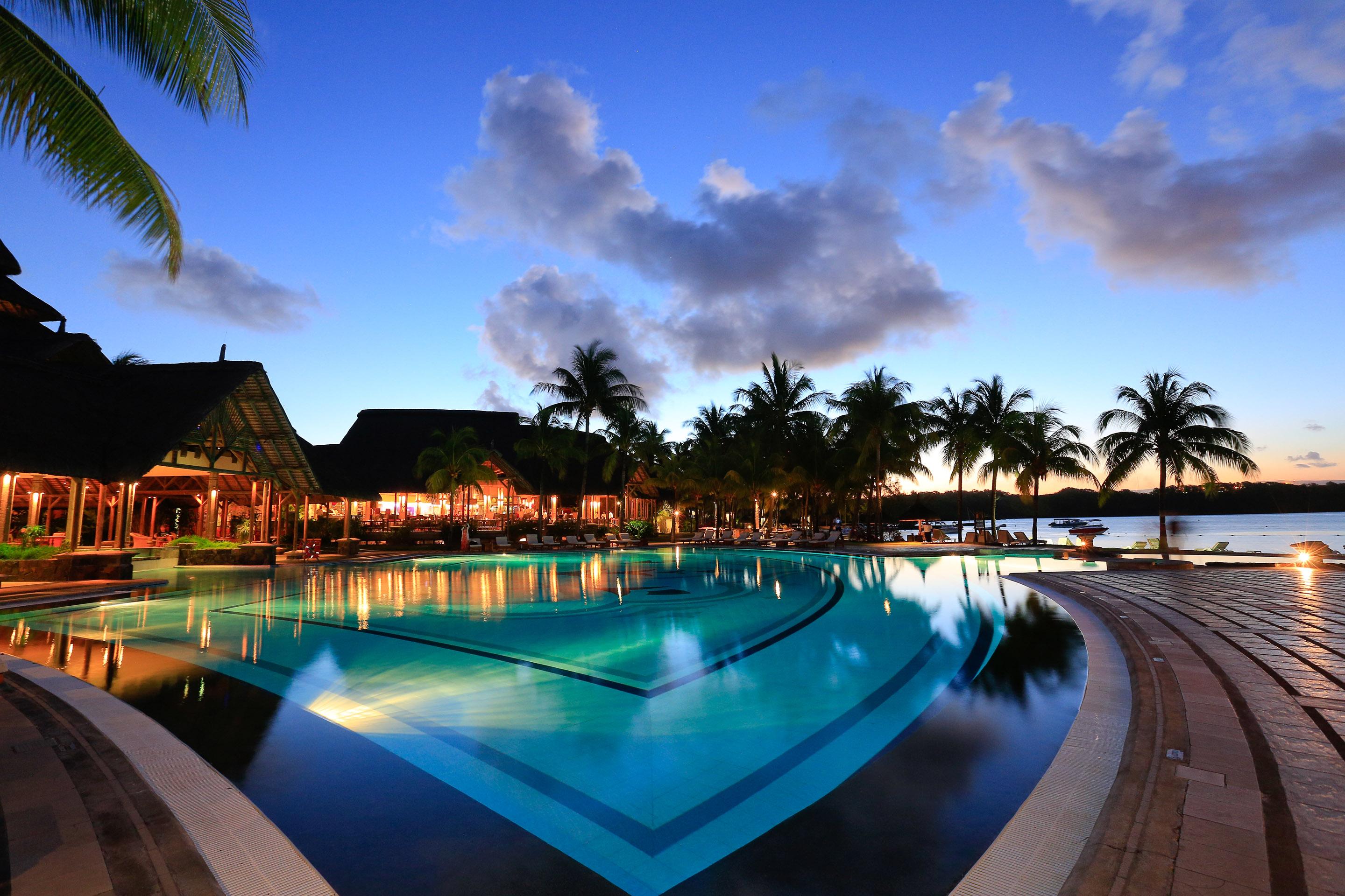 Shandrani Beachcomber & Blue Bay