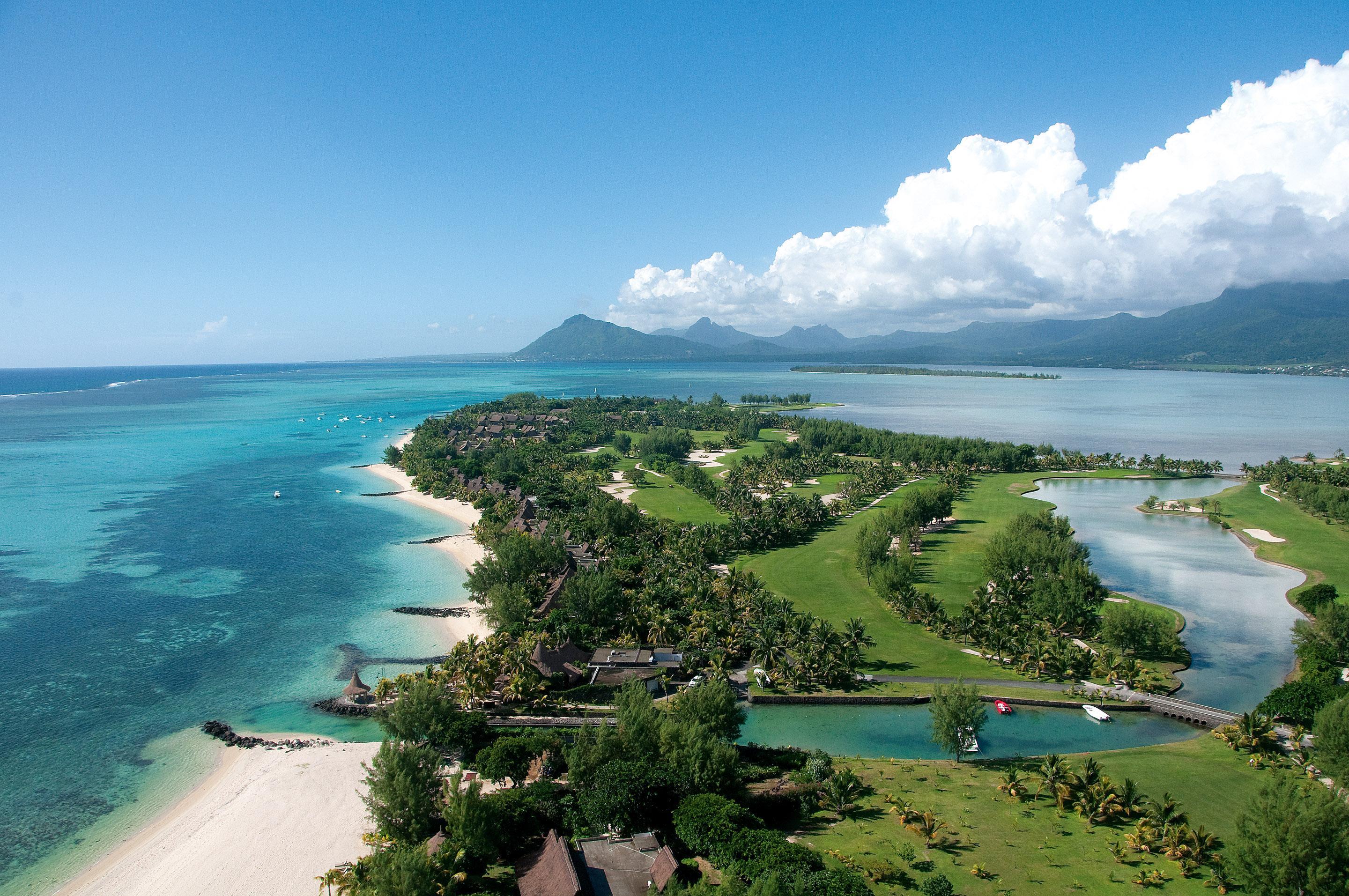 Paradis Beachcomber Golf & Hotel