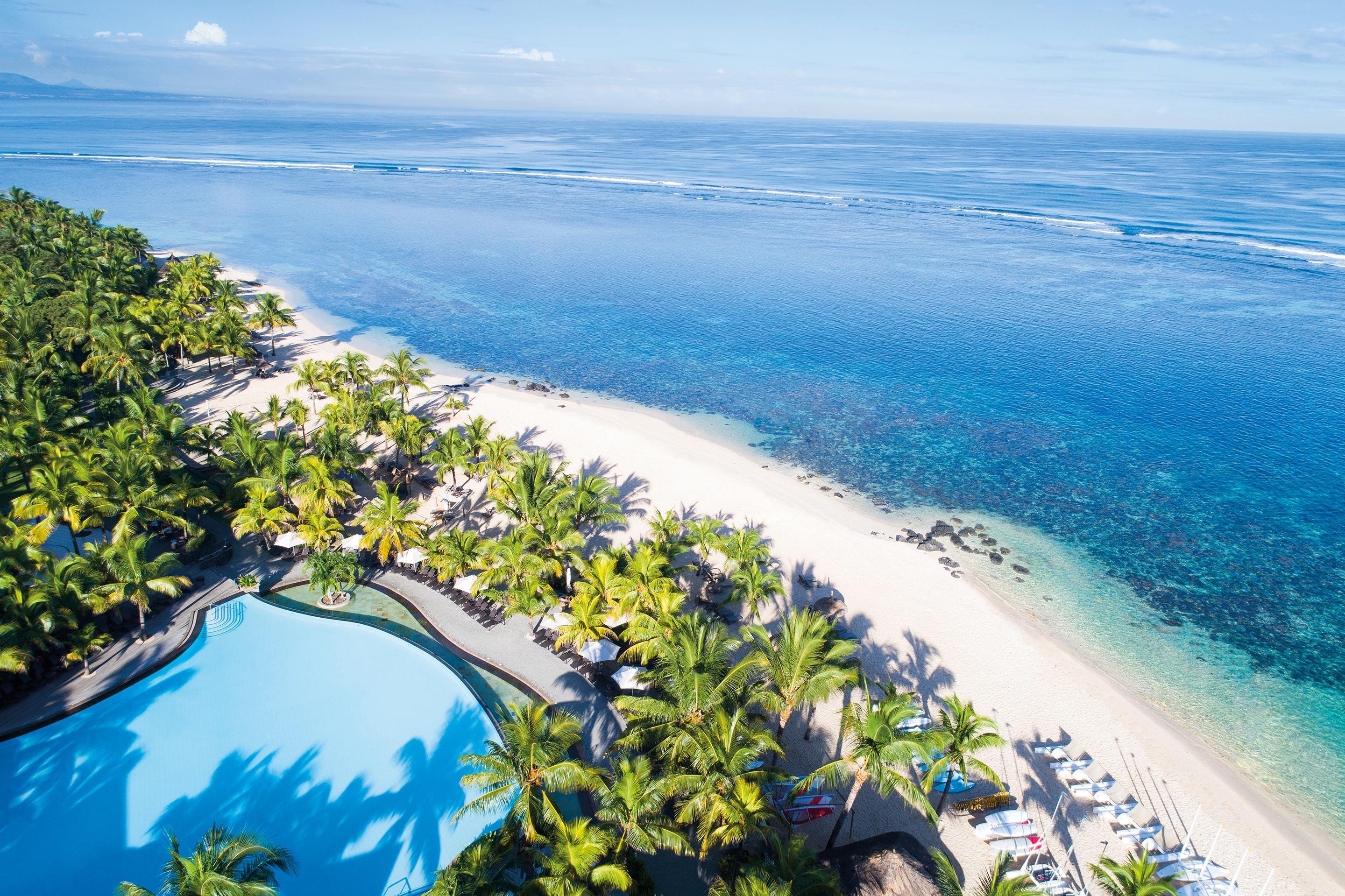Victoria Beachcomber & Spa Hotel Pointe aux Piments