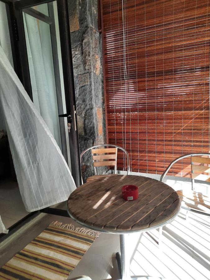 Apartment 16, West Terrace *