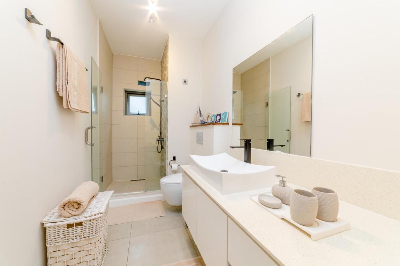 Beachcove No 10 Apartment *