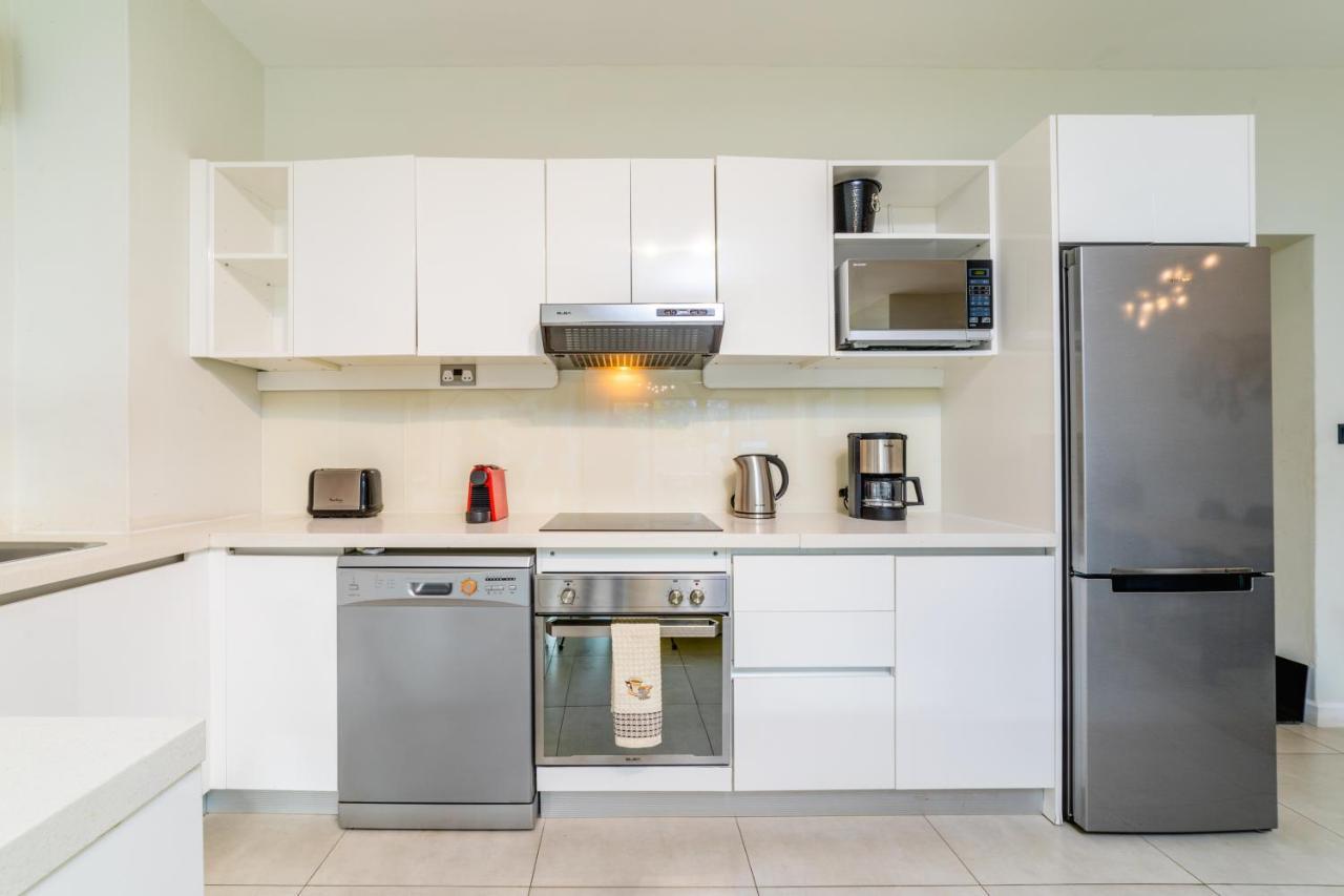 Beachcove No 10 Apartment Pereybere Beach