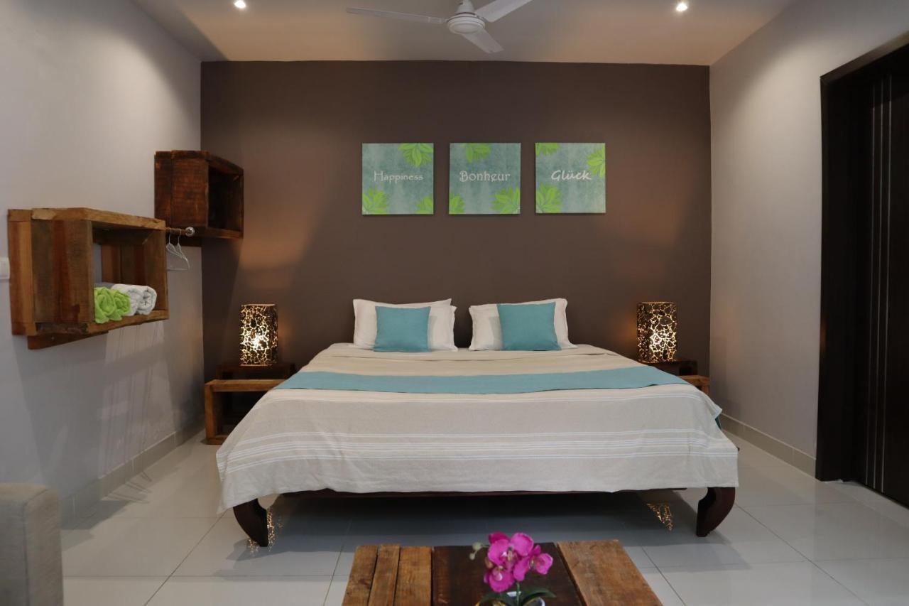 Le Du Bonheur & Car Guest house